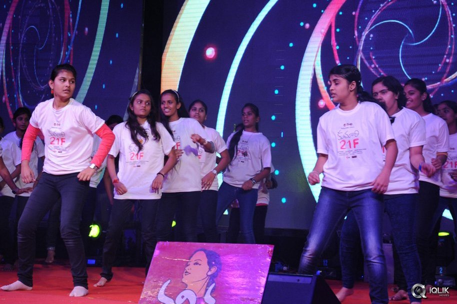 Kumari-21-F-Movie-Platinum-Disc-Function